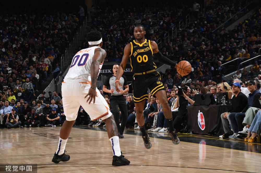 雄鹿将形成 雄鹿将形成